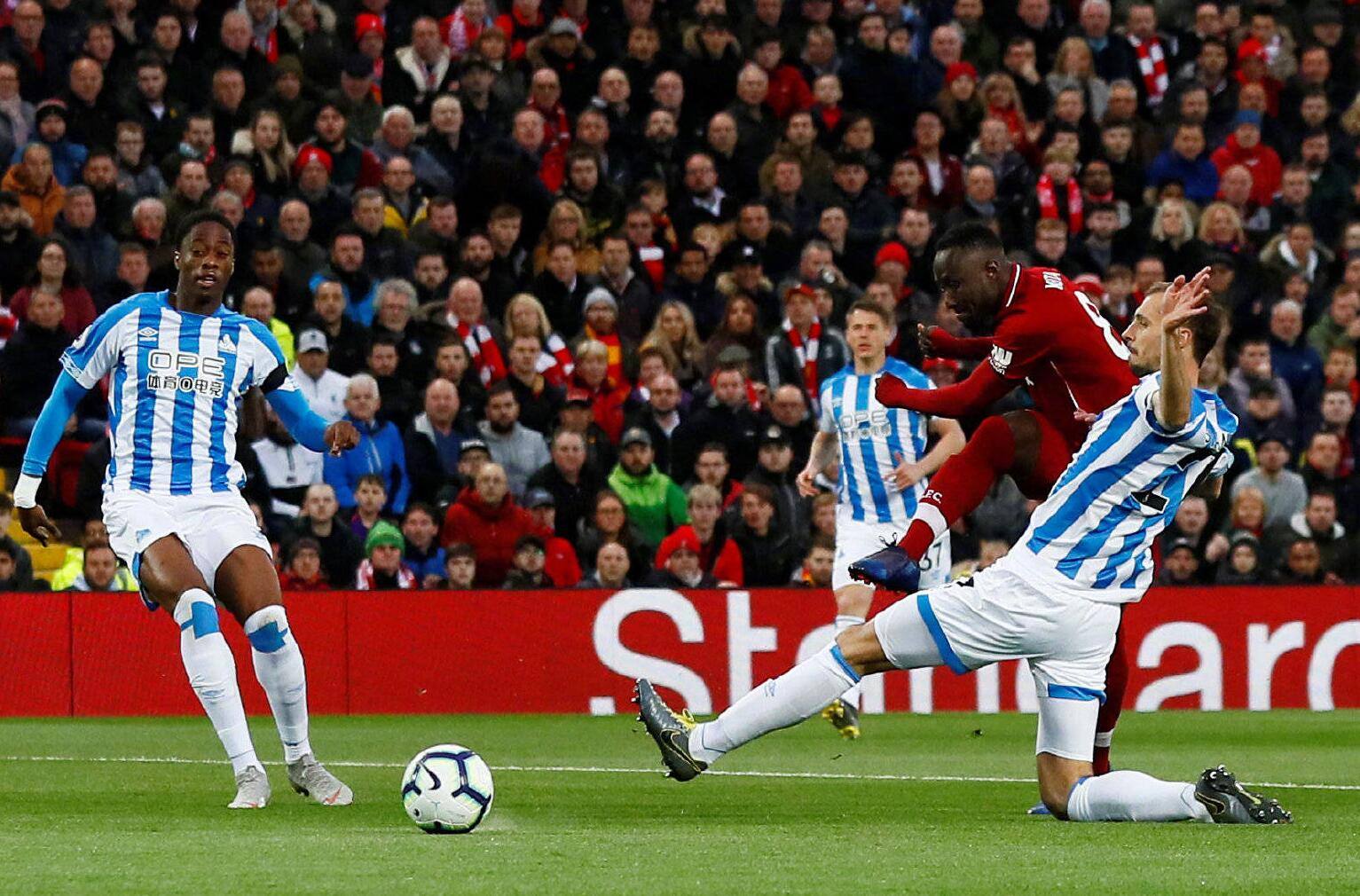 体育英超：阿沃尼伊双响 诺丁汉森林4-3南安普顿